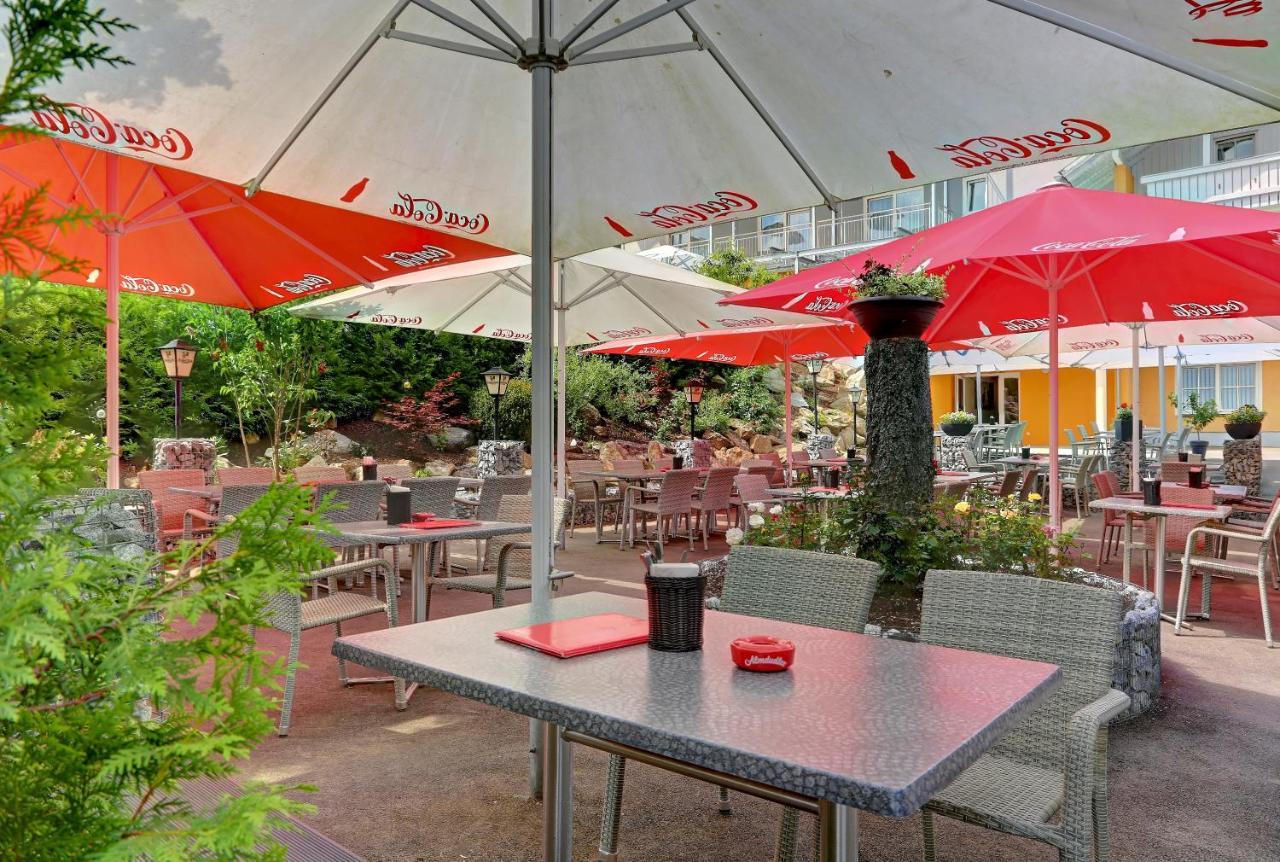 Wellnesshotel Deine Auszeit, Adults Only Achslach Exterior foto