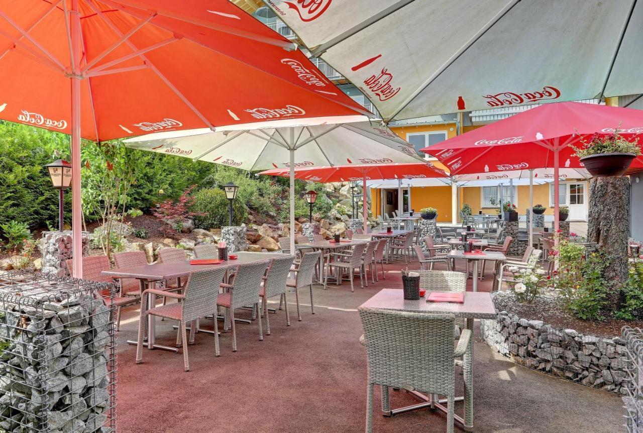 Wellnesshotel Deine Auszeit, Adults Only Achslach Exterior foto